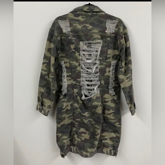 Camo distressed shacket - Picture 2 of 4